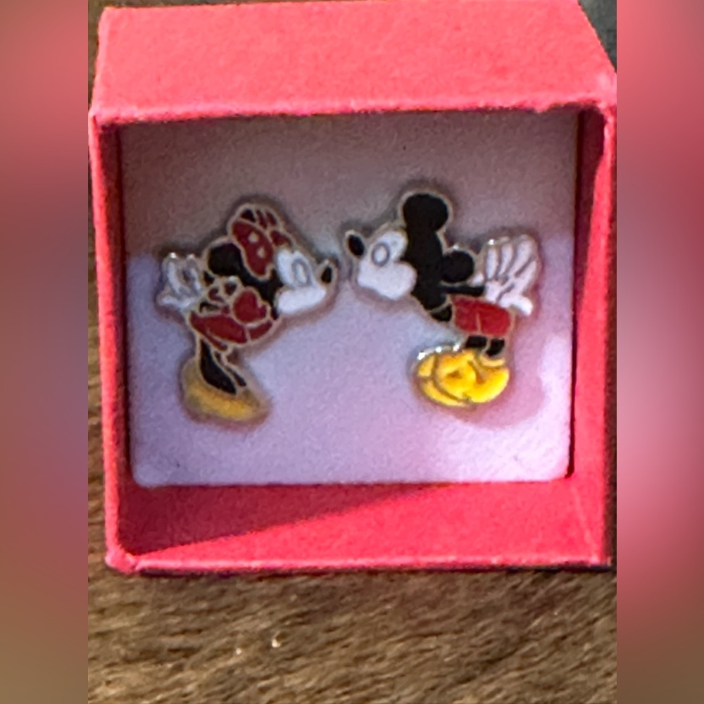 Mickey& Minnie Mouse Earrings